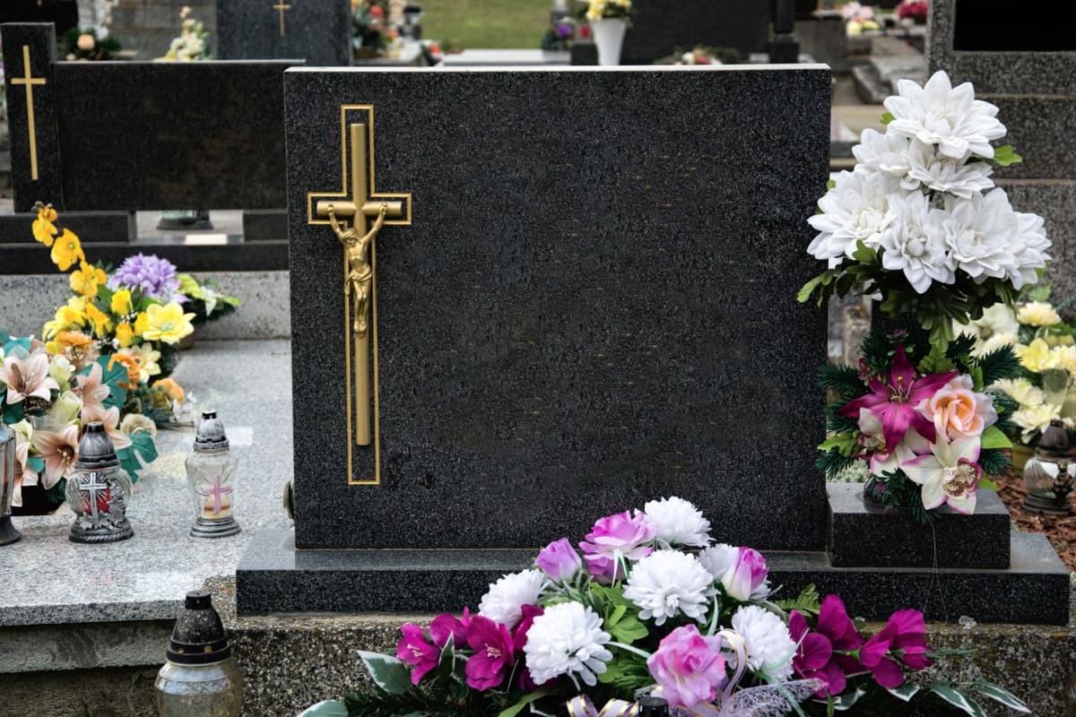 Lápidas funerarias en Ferrol